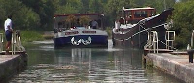 barge traffic