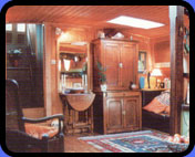 Chouette Bed and Breakfast barge