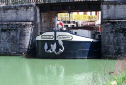Le Premier leaving a lock