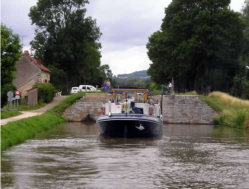 Lock number 11 below Chateauneuf