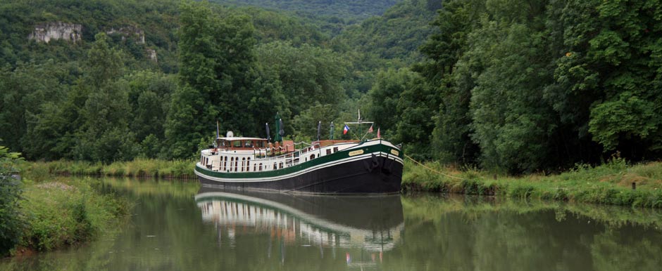 Saroche moored near Pont de Pany