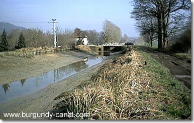 canal lock