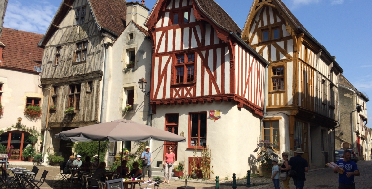 Noyers-sur-Serin