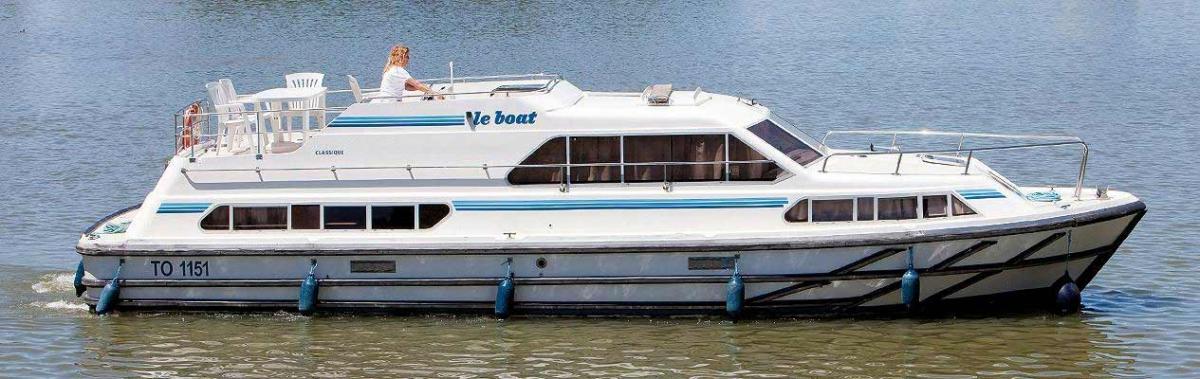Rent and captain your own boat with Le Boat  in Burgundy