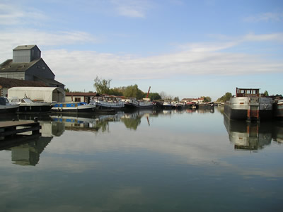 The canal above lock 76 on the Saône